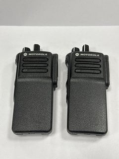 2 X MOTOROLA DP4401E UHF DUAL VHF TWO-WAY RADIO, WORKS IN ANALOGUE OR DIGITAL MODE, 32 CHANNELS, WITH GPS AND BLUETOOTH WALKIE TALKIE IN BLACK: MODEL NO MDH56RDC9RA1AN (UNITS ONLY) [JPTM125153]