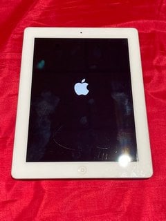 APPLE IPAD 16 GB TABLET WITH WIFI IN SILVER: MODEL NO A1395 (UNIT ONLY) [JPTM125016]