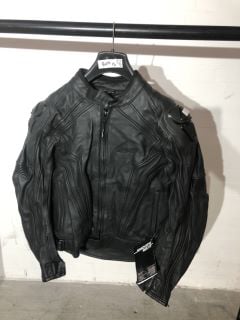 WEISE BLACK LEATHER MOTORCYCLE JACKET WITH PLASTIC SHOULDER PADS ( SIZE 42)