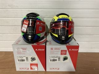 2X L52 HELMETS 1 FF397 VECTOR FT2 PODIUM SIZE EXTRA SMALL (HI VIS YELLOW BLACK) 1 FF397 VECTOR FT2 LABYRINTH SIZE SMALL (WHITE GREEN)