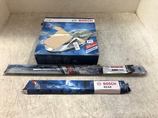 BOSCH BRAKE DISC PACK TO INCLUDE 2 X ASSORTED BOSCH WIPER BLADES: LOCATION - A13