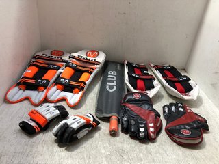 QTY OF RAM CRICKET CHILDRENS CLUB GLOVES: LOCATION - A14