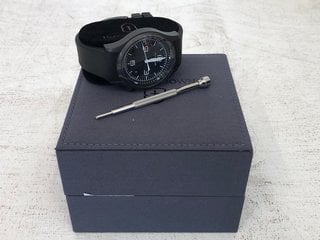 ELLIOTT BROWN MENS SILICONE STRAP WATCH IN BLACK RRP - £329: LOCATION - WHITE BOOTH