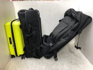 3 X ASSORTED JOHN LEWIS AND PARTNERS SMALL AND MEDIUM SIZED WHEELED LUGGAGE BAGS IN LIME GREEN AND BLACK: LOCATION - B15