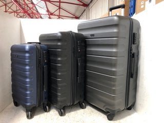 3 X ASSORTED SIZED JOHN LEWIS AND PARTNERS HARDSHELL TRAVEL SUITCASES IN DARK GREY AND NAVY: LOCATION - B14