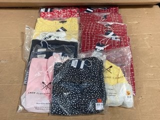 11 X ASSORTED CREW CLOTHING COMPANY CLOTHING ITEMS TO INCLUDE LONG SLEEVE FLORAL PATTERNED TEE IN RED SIZE: 8 COMBINED RRP - £511: LOCATION - B8