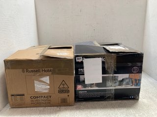 2 X ASSORTED RUSSELL HOBBS MANUAL AND DIGITAL MICROWAVES: LOCATION - B5