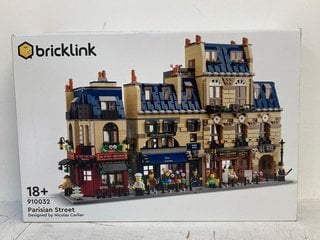 LEGO BRICKLINK PARISAN STREET MODEL: 910032 RRP - £163: LOCATION - WHITE BOOTH