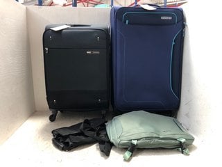 4 X ASSORTED LUGGAGE ITEMS TO INCLUDE AMERICAN TOURISTER LARGE SOFT SHELL TRAVEL SUITCASE IN BLUE: LOCATION - A2