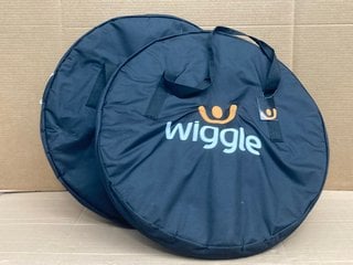 2 X WIGGLE WHEEL BAGS IN BLACK: LOCATION - C14