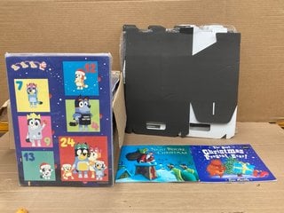 BOX OF ASSORTED ITEMS TO INCLUDE MULTIPACKS OF BLUEY SING AND PLAY CHRISTMAS CAROLS: LOCATION - C16