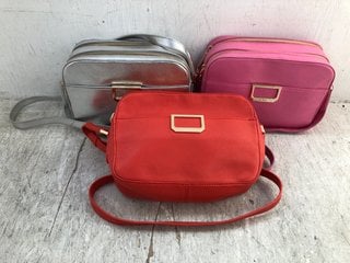 3 X ASSORTED RUTH LANGSFORD WOMENS HANDBAGS IN PEACH , SILVER AND PINK: LOCATION - D5