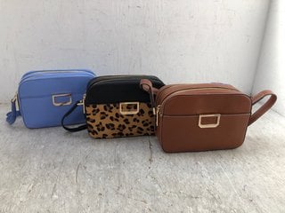 3 X ASSORTED RUTH LANGSFORD LEATHER HANDBAGS IN ANIMAL PRINT, BLUE AND BROWN: LOCATION - D4