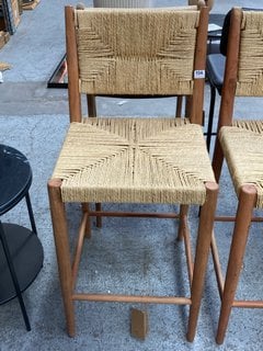 LOHANDA BAR STOOL IN NATURAL ACACIA AND JUTE STYLE FINISH - RRP £350: LOCATION - C1