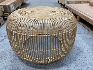 LA REDOUTE ROUND COFFEE TABLE IN NATURAL: LOCATION - BR3