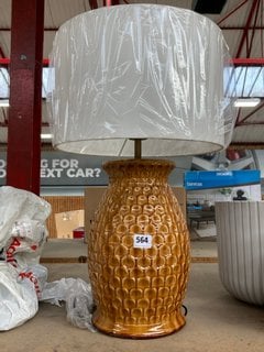 (COLLECTION ONLY) CERAMIC TABLE LAMP IN ORANGE WITH SHADE: LOCATION - BR11