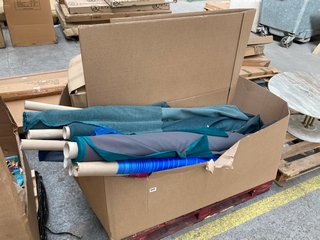 PALLET OF ASSORTED ITEMS TO INCLUDE QTY OF ASSORTED FABRIC IN VARIOUS SIZES & COLOURS: LOCATION - A5 (KERBSIDE PALLET DELIVERY)