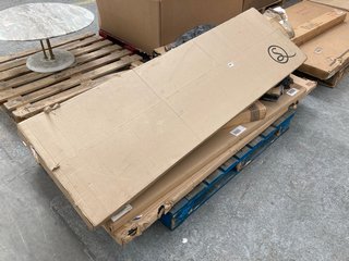 PALLET OF ASSORTED INCOMPLETE FLATPACK FURNITURE: LOCATION - A5 (KERBSIDE PALLET DELIVERY)