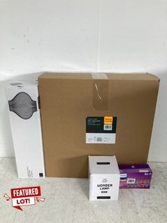 4 X ASSORTED JOHN LEWIS AND PARTNERS HOME LIGHTING ITEMS TO INCLUDE 6 PACK OF PHILIPS LED WARM WHITE LIGHT BULBS: LOCATION - B3