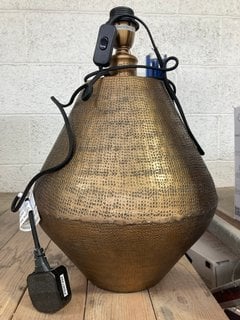 NKUKU NALGONDA LARGE LAMP IN BRASS - RRP £125: LOCATION - BR3