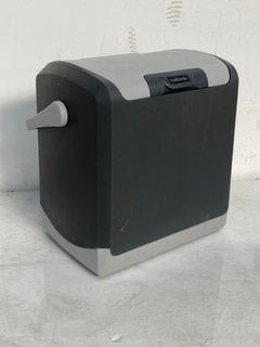 24 LTR ELECTRIC COOL BOX: LOCATION - BR15