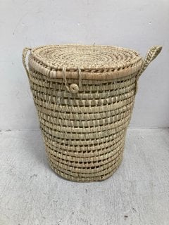 LA REDOUTE GHADA PALM LEAF LAUNDRY BASKET IN NATURAL FINISH: LOCATION - DR6