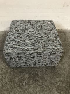 LIGHT BLUE BLACK AND GREY CAMO PATTERN WITH WHITE TRIANGLES FUTON/FOOT STALL