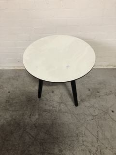 WHITE 3 LEGGED CIRCLE COFFEE TABLE