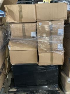 PALLET OF ASSORTED FOOD TAKE-AWAY ITEMS TO INCLUDE 209X89 HINGED PACK GATEAUX CONTAINERS