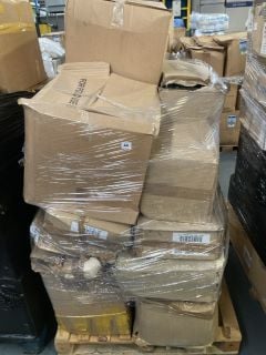 PALLET OF ASSORTED FOOD TAKE-AWAY ITEMS TO INCLUDE 209X89 HINGED PACK GATEAUX CONTAINERS