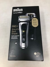 BRAUN SERIES 9 PRO ELECTRIC SHAVER WITH 3+1 HEAD, PROLIFT TRIMMER, CHARGING STAND & TRAVEL CASE, SONIC TECHNOLOGY, UK 2 PIN PLUG, 9417S, SILVER RAZOR.: LOCATION - A