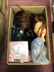 QUANTITY OF HEALTH & BEAUTY ITEMS TO INCLUDE HAIRDRESSER DUMMY PRACTISE HEAD : LOCATION - B