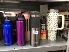 QUANTITY OF ITEMS TO INCLUDE SIGG - TRAVELLER - DARK BLYE (0,6 L) (7523.30): LOCATION - F