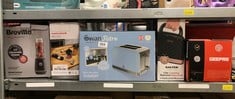 QUANTITY OF KITCHEN & APPLIANCES ITEMS TO INCLUDE SWAN ST19010BLN RETRO 2-SLICE TOASTER WITH DEFOST/REHEAT/CANCLE FUNCTIONS, CORD STORAGE, 815W, RETRO BLUE: LOCATION - F