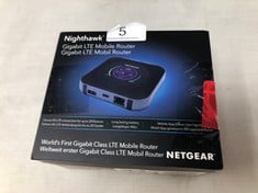 NETGEAR NIGHTHAWK M1 PORTABLE WIFI HOTSPOT (MR1100) | 4G ROUTER WITH SIM SLOT UNLOCKED | MOBILE WIFI ROUTER FOR TRAVEL | MOBILE BROADBAND MIFI DEVICE |FAST & RELIABLE WIFI ANYWHERE | UP TO 1GBPS.: LO