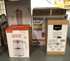 QUANTITY OF KITCHEN & APPLIANCES ITEMS TO INCLUDE NINJA BLENDER WITH 2 AUTOMATIC PROGRAMS: BLEND & MAX BLEND, PULSE SETTING, 2X 700ML CUPS WITH SPOUT LIDS, 1000W, DISHWASHER SAFE PARTS, SMOOTHIE MAKE