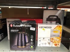 QUANTITY OF KITCHEN & APPLIANCES ITEMS TO INCLUDE RUSSELL HOBBS GROOVE ELECTRIC 1.7L CORDLESS KETTLE (FAST BOIL 3KW, BLACK TEXTURED PLASTIC WITH BRUSHED GOLD ACCENTS, REMOVABLE WASHABLE ANTI-SCALE FI