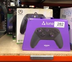 QUANTITY OF TECH & GAMING ITEMS TO INCLUDE LUNA WIRELESS CONTROLLER: LOCATION - B