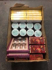 QUANTITY OF HEALTH & BEAUTY ITEMS TO INCLUDE WILLIAM MORRIS AT HOME DOVE & ROSE WHITE IRIS & AMBER HAND CREAM CARE GIFT SET | SHEA BUTTER & ESSENTIAL OILS | VEGAN FRIENDLY | TRAVEL FRIENDLY SIZES | 6