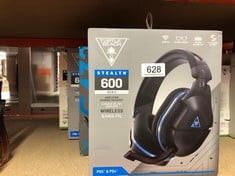 QUANTITY OF TECH & GAMING ITEMS TO INCLUDE TURTLE BEACH STEALTH 600 GEN 2 BLACK MULTI PLATFORM WIRELESS 15+ HOUR BATTERY GAMING HEADSET FOR PS5, PS4 AND PC: LOCATION - D