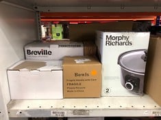 QUANTITY OF KITCHEN & APPLIANCES ITEMS TO INCLUDE MORPHY RICHARDS 3.5L SEAR & STEW SLOW COOKER, SHATTER RESISTANT ALUMINIUM POT, 3 HEAT SETTINGS, HOB PROOF, EASY CLEAN, 163W, BLACK, 460012: LOCATION