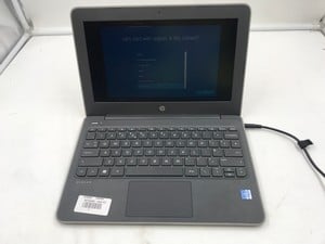 HP STREAM 11 PRO G5 64GB LAPTOP: MODEL NO TPN-Q166. INTEL CELERON N4000, 4GB RAM,: LOCATION - B RACK