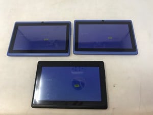 3X HAIPKY 32GB TABLET PC  ASSORTED TECH ITEMS.: LOCATION - D RACK