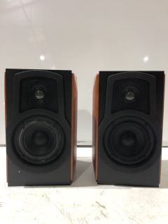 2 X BOOKSHELF SPEAKERS WITH PASSIVE SPEAKERS