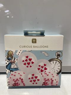 A QTY OF CURIOUS BALLOON WITH LOVE HEARTS