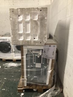 1X PALLET WITH TOTAL RRP VALUE OF £1198 TO INCLUDE 1X HOTPOINT WASHING MACHINES MODEL NO NSWM 1146   W UK, 1X LOGIK BUILT-IN ELECTRIC SINGLE OVENS MODEL NO LBFANX23, 1X HOTPOINT ELECTRIC COOKERS TSL