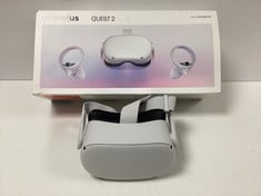 OCULUS QUEST 2 128GB VIRTUAL REALITY GLASSES (ORIGINAL RRP - €249,99) IN WHITE. (WITH BOX + CHARGER + CONTROLLERS (SEE PHOTOS)) [JPTZ7386]