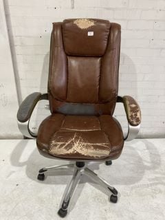 JOHN LEWIS ABRAHAM BROWN OFFICE CHAIR TO INC BILBAO BONDED BROWN LEATHER DUAL MOTOR RISE RECLINER TOTAL RRP £650