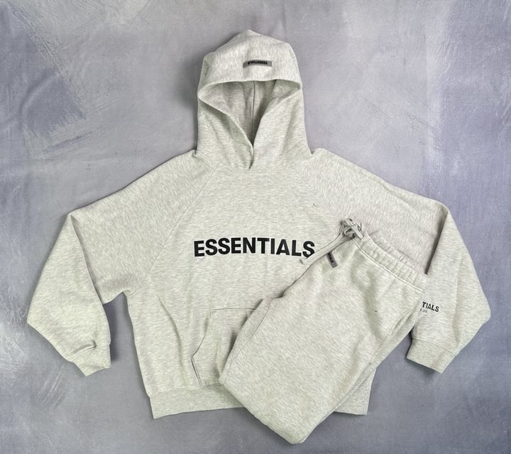 Essentials Fear Of God Hoodie & Bottoms - Size M (VAT ONLY PAYABLE ON BUYERS PREMIUM)