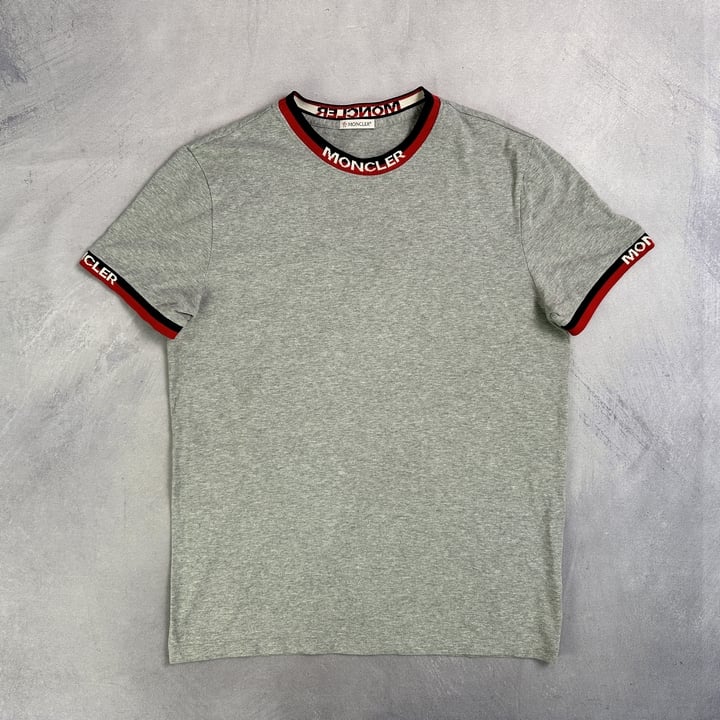 Moncler T-Shirt - Size M (VAT ONLY PAYABLE ON BUYERS PREMIUM)